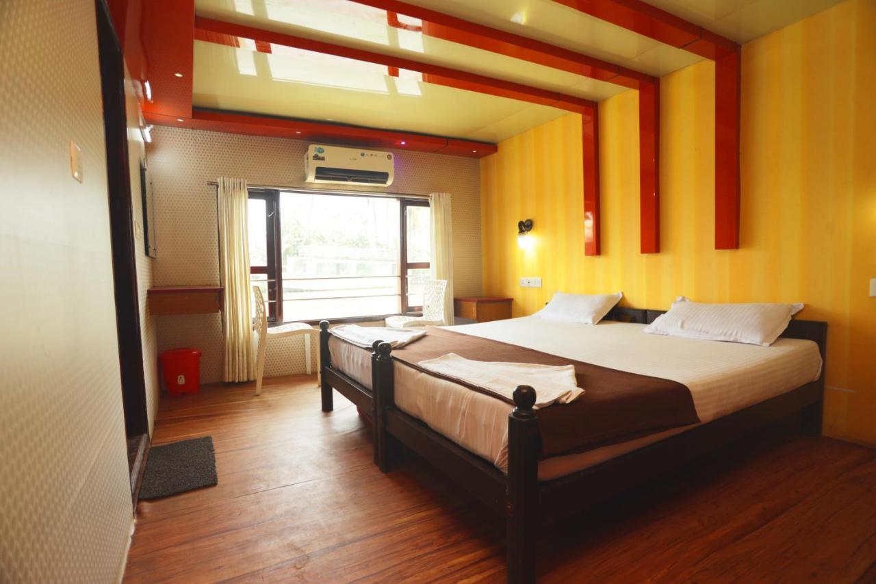 Hotel Harmony Houseboats Alappuzha Zewnętrze zdjęcie