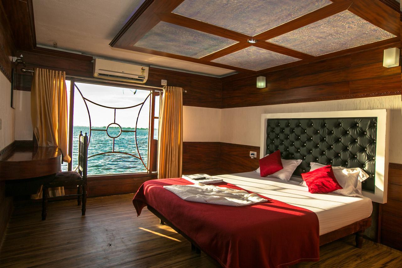 Hotel Harmony Houseboats Alappuzha Zewnętrze zdjęcie